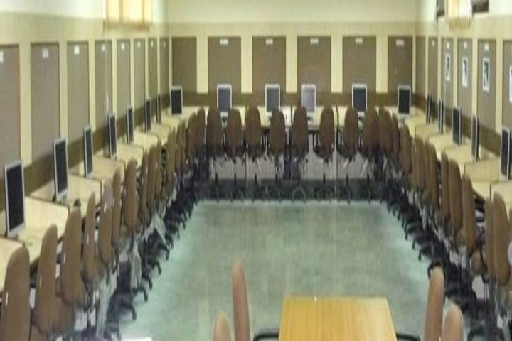 "Bhartiya Vidya BhavanS Vidyashram-Computer Lab"