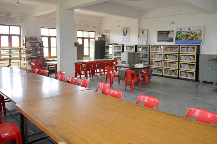 Bhopal NobleS Public School-Library