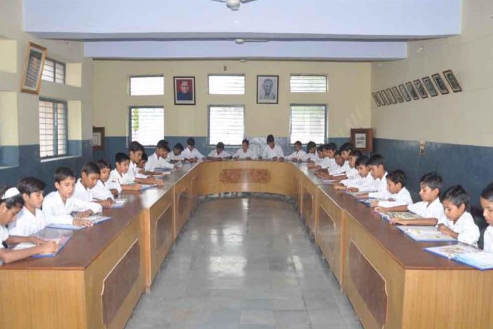 Bhuvnesh Bal Vidyalaya-Library