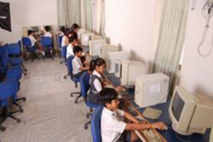 Candlewick Public School-Computer Lab