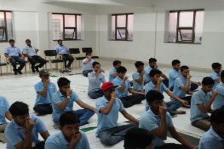 Career Point Gurukul School-Yoga