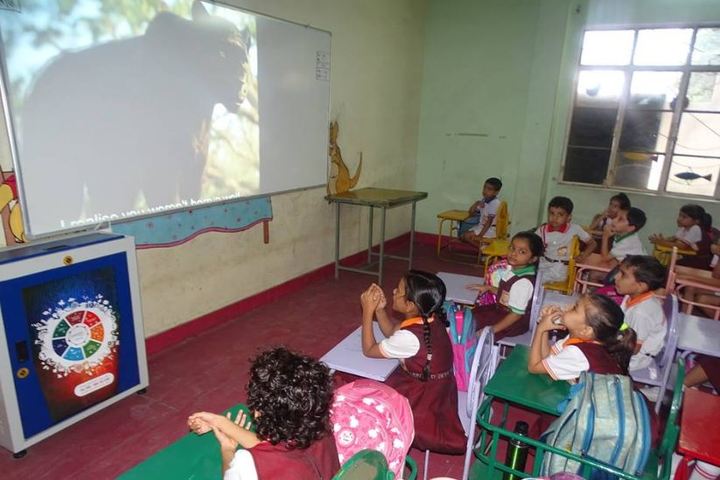 Central Academy-Class Room