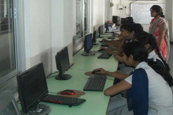 Central Academy School-Computer Lab