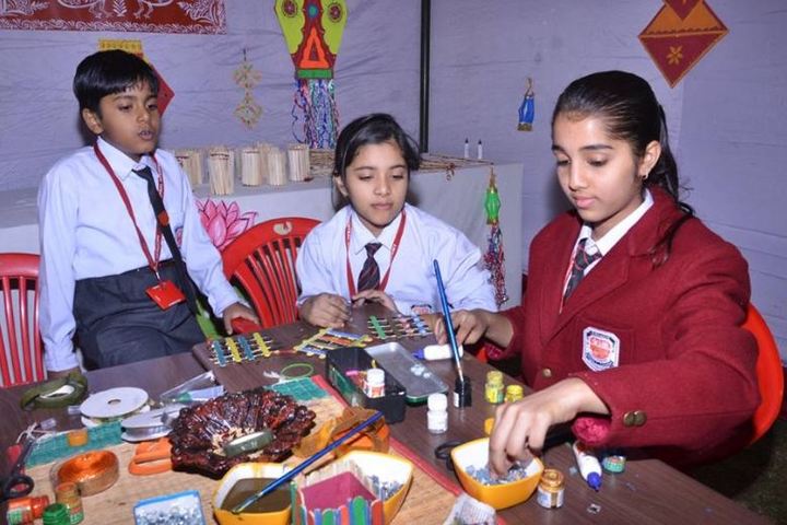 Central Academy Senior Secondary School-Art and Craft