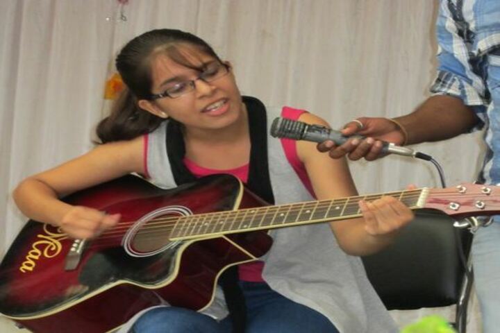 Central Academy Senior Secondary School-Singing