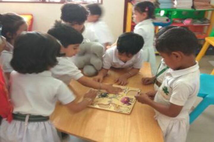 Chinar Public School-Art and Craft