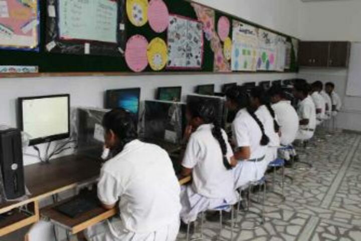 Chinar Public School-Computer Lab