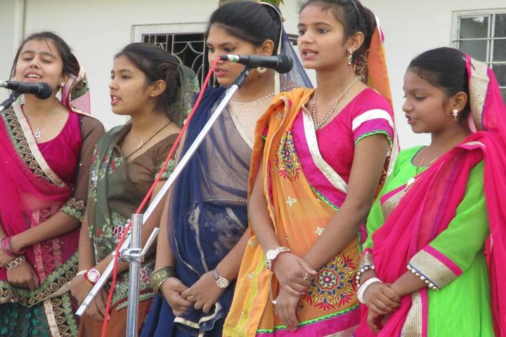 Dalmia Vidya Mandir-Singing