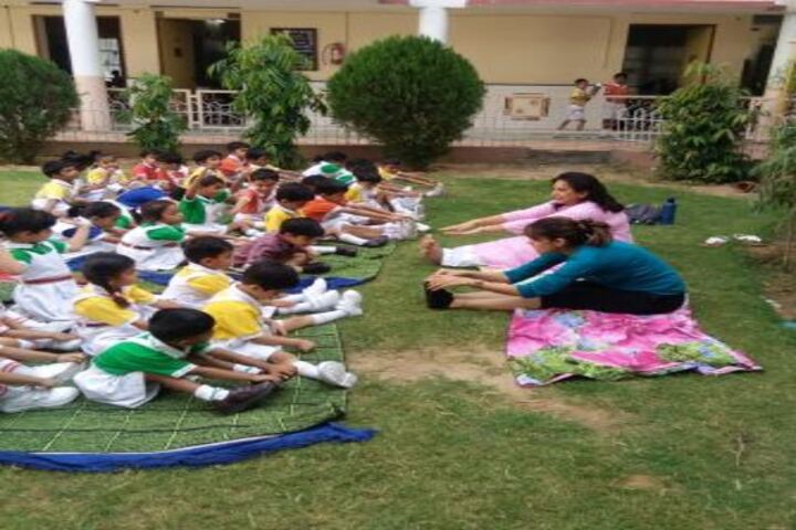Dav Centenary Public School-Yoga Activity