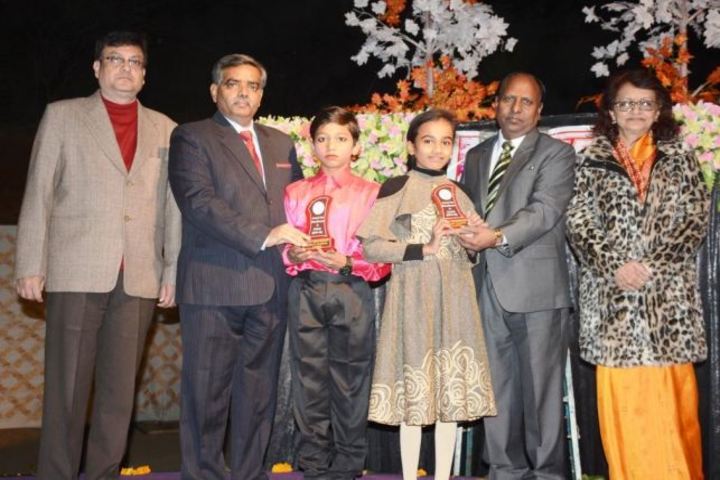 DAV Centenary Public School-Prize Distribution