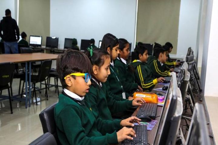 Delhi Public School-Computer Lab