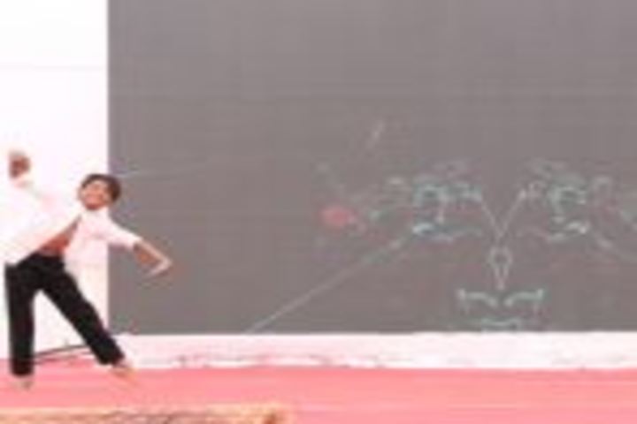 Divine International Girls School-Dance
