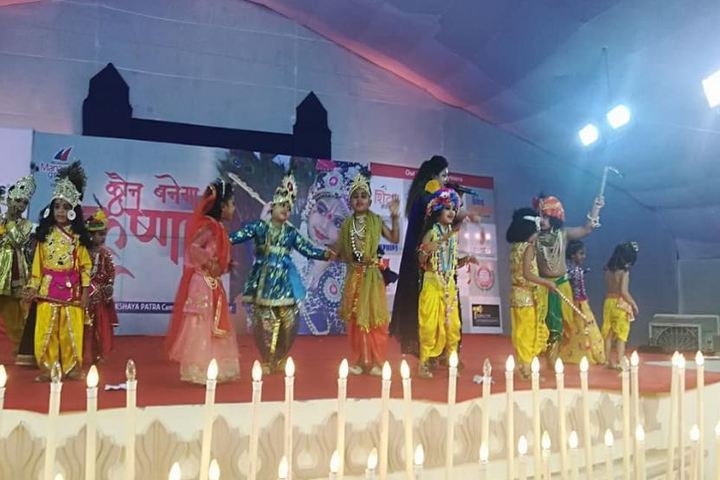 Dolphins High School-Festival Celebrations
