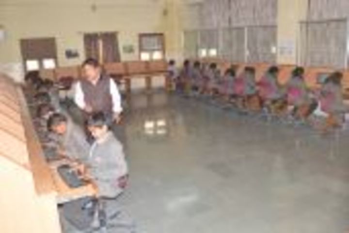 Dr K N Modi Global School-Computer Lab