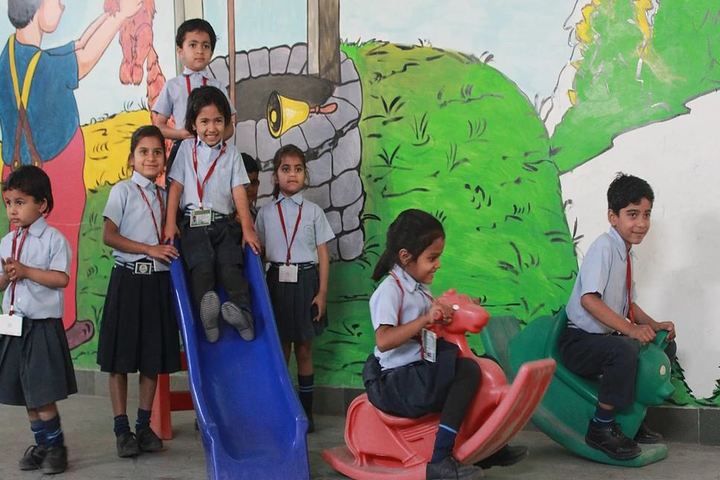 Dream International SchoolPlay Time