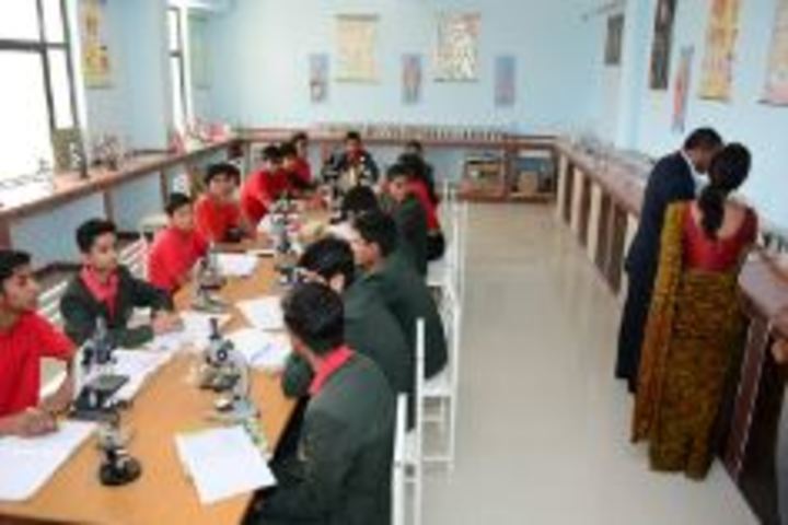 Eklavya International Academy-Biology Lab