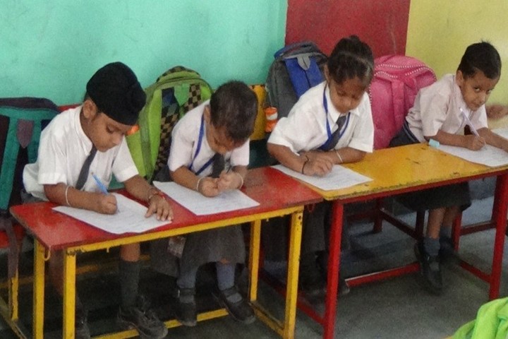 Guru Nanak Public SchoolStry Writing Competition