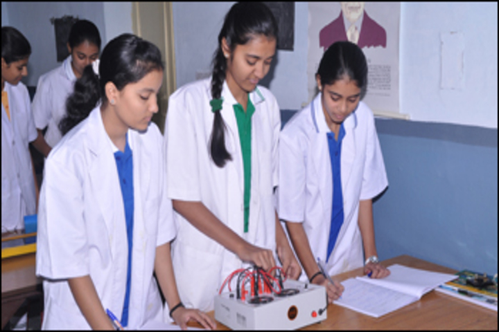Hind Zinc School-Physics lab