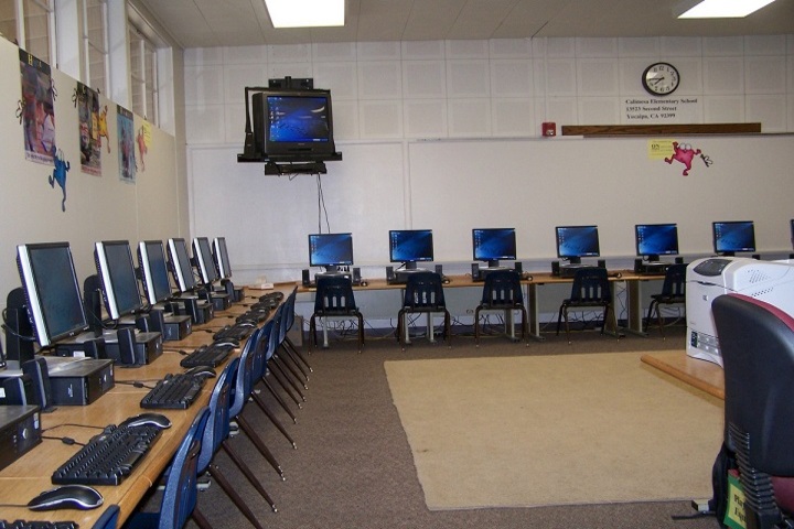 Holy Heights Convent School-Computer lab