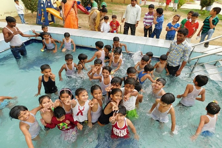 Holy Heights Convent School-Swimming pool