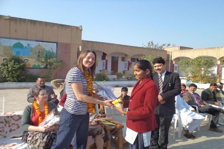 Jawahar Navodaya Vidyalaya-Socialization