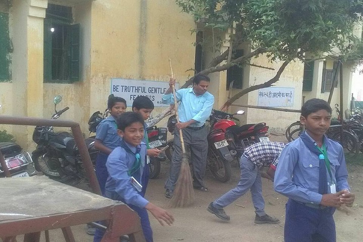 Kendriya Vidyalaya School-Cleaing the campus