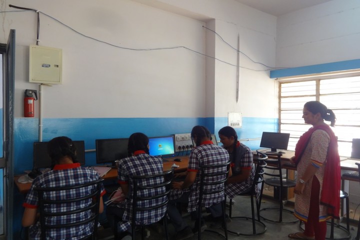 Kendriya Vidyalaya-Computer Lab