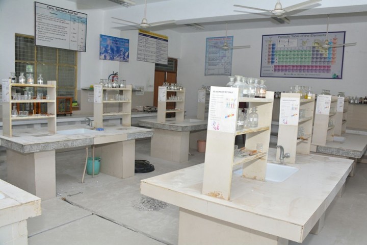 Kendriya Vidyalaya No 2-Chemistry Lab