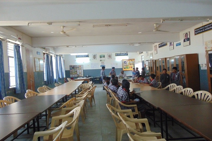 Kendriya Vidyalaya No 2-Library