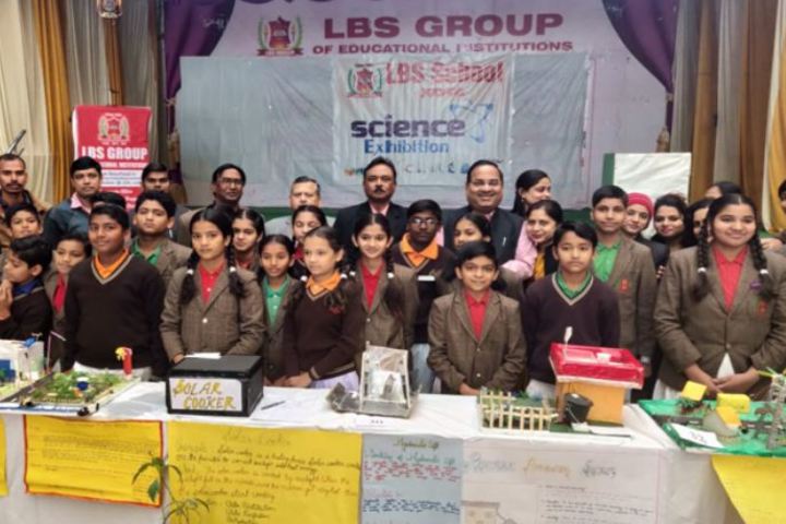 Lal Bahadur Shastri Senior Secondary School-Students