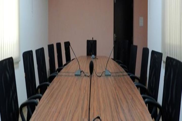 Lawrence And Mayo Public School-Board Room