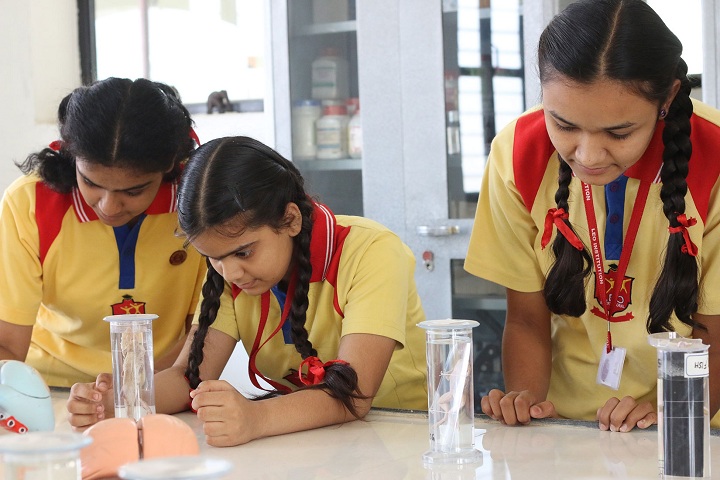 Leo International School-Biology Lab