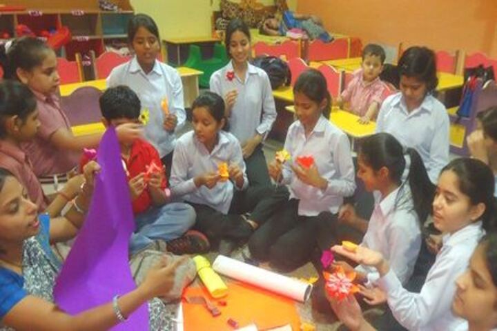 Lords International School-Arts and Crafts