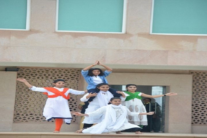 Lucky International School-Dances