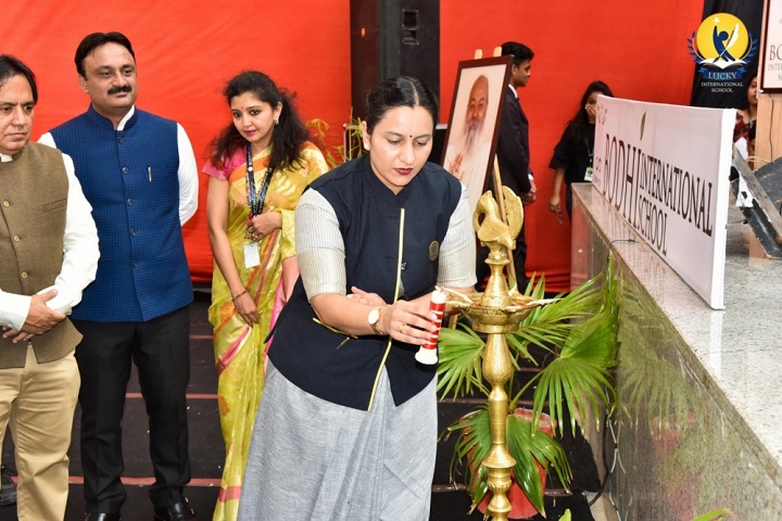 Lucky International School-Lighting the lamp