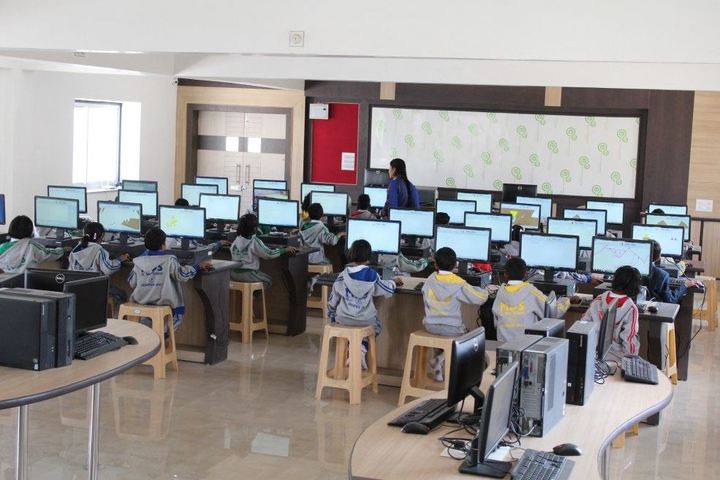 M D S Public School-Computer Lab