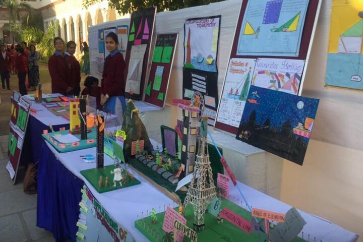 M G D Girls School-Arts