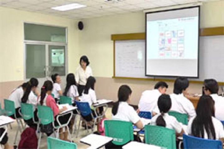 M B Public School-Digitial classroom
