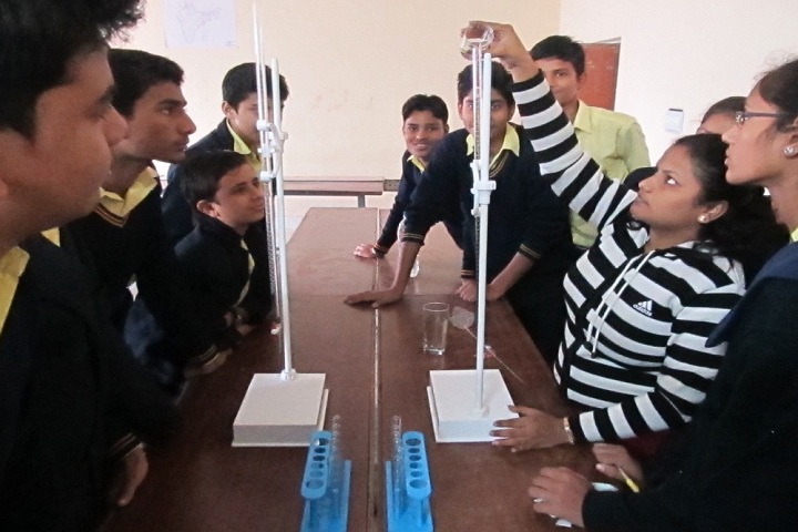 Manav Bharti Madhmik Vidyalaya-Science activity