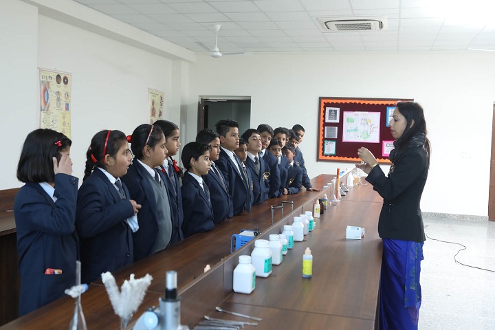 Modern School-Lab