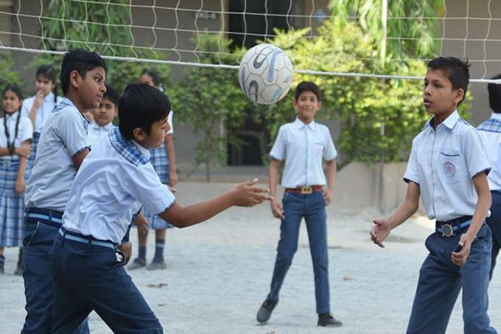 Modern School-Outdoor Game