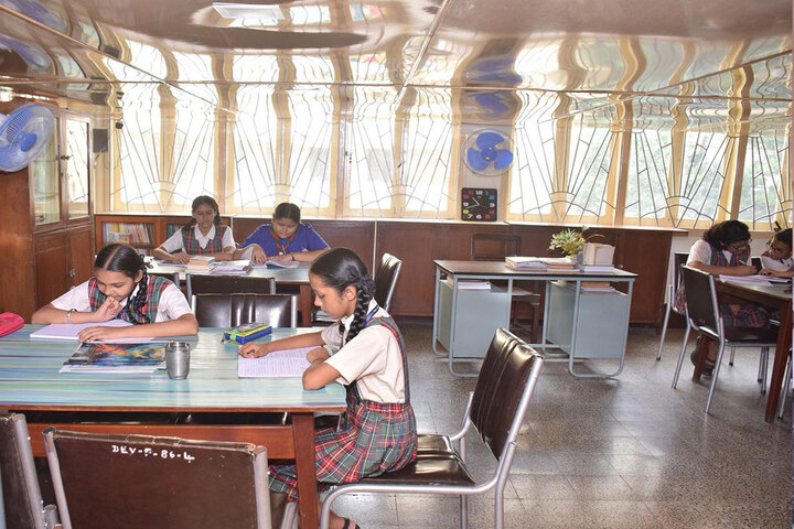 Auxilium Convent High School-Library