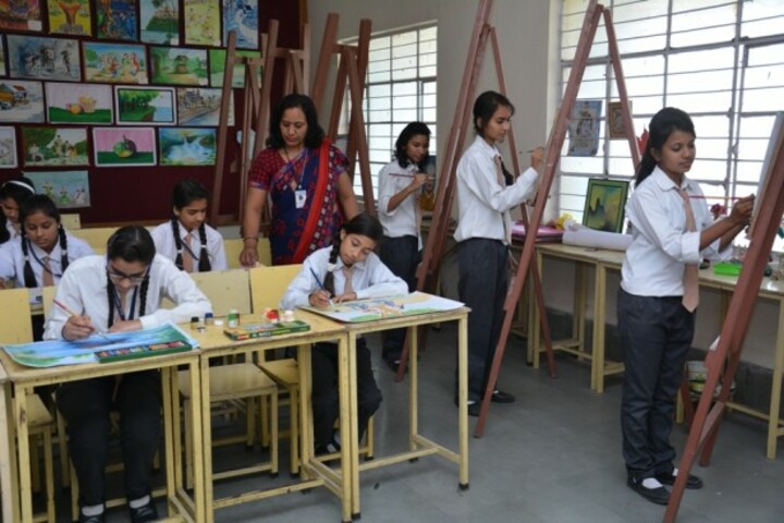 Modi Public School-Art