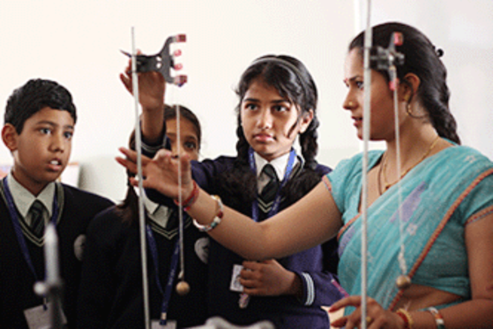 Mount Litera Zee School-Chemistry lab