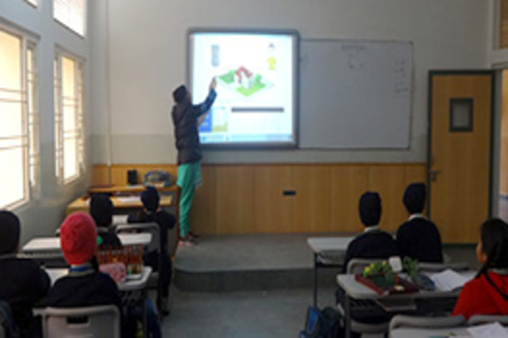 Mount Litera Zee School-Smart class