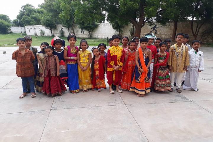 National Academy Day Boarding English-Fancy Dress