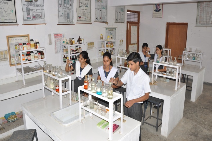 New Rajasthan Public School-Chemistry lab