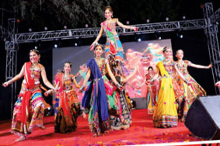 Oxford International Public School-Dance