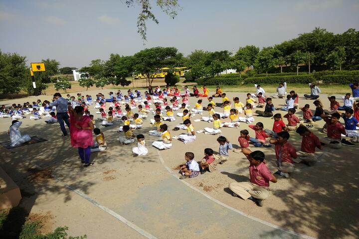 Oxford International School-Yoga