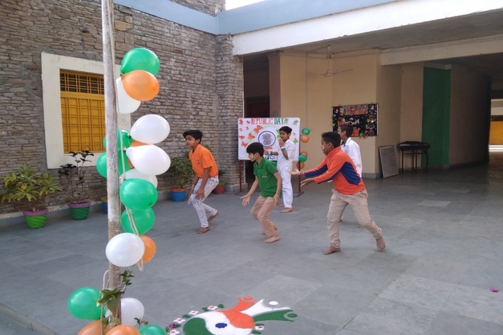 Pallavan Uchatar Prathmik Vidyalaya-Republic Day